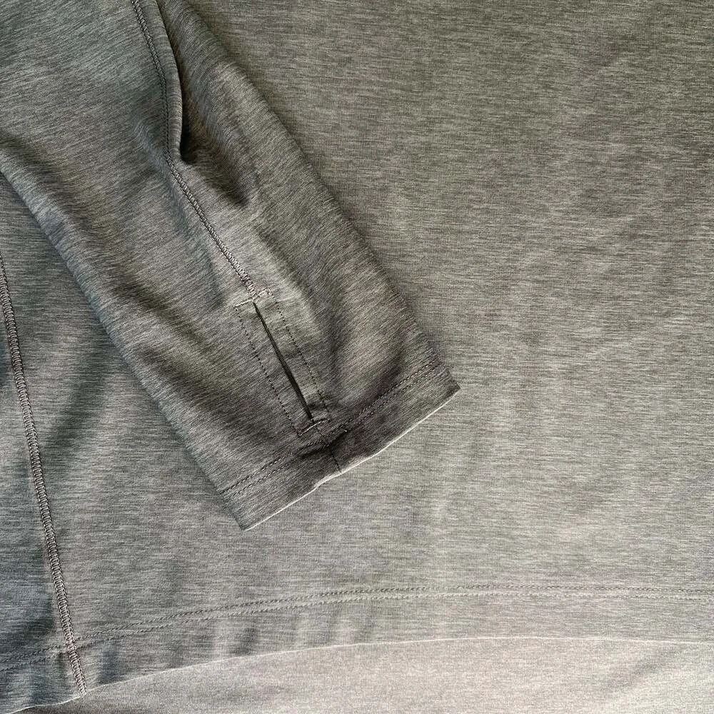 Under Armour Women's Gray Heather Long Sleeve Shirt Size L Mesh‎ Detail - Picture 4 of 10